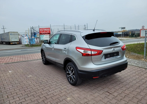 Nissan Qashqai cena 52500 przebieg: 77000, rok produkcji 2015 z Żabno małe 121